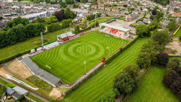 'Bored' Groundsman's Grand Design