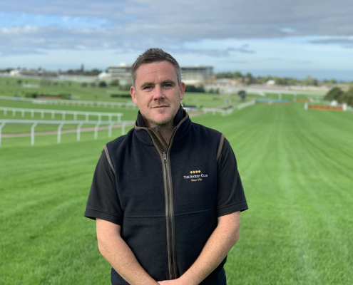 Ben Hastie, Head Groundsman at Cheltenham Racecourse has reported fantastic results after embarking on a long-term strategy of scarifying and overseeding with Limagrain UK’s MM60 grass seed.