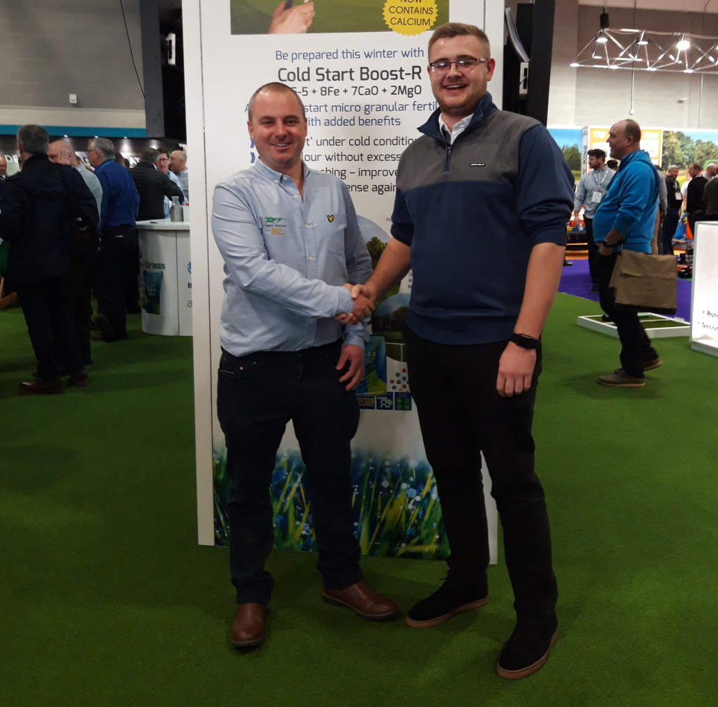 James Moverley (left), Rigby Taylor’s recently-appointed technical sales trainee, congratulates Alex Cox on receiving a Young greenkeeper’s scholarship, sponsored by Rigby Taylor and BIGGA Midlands region