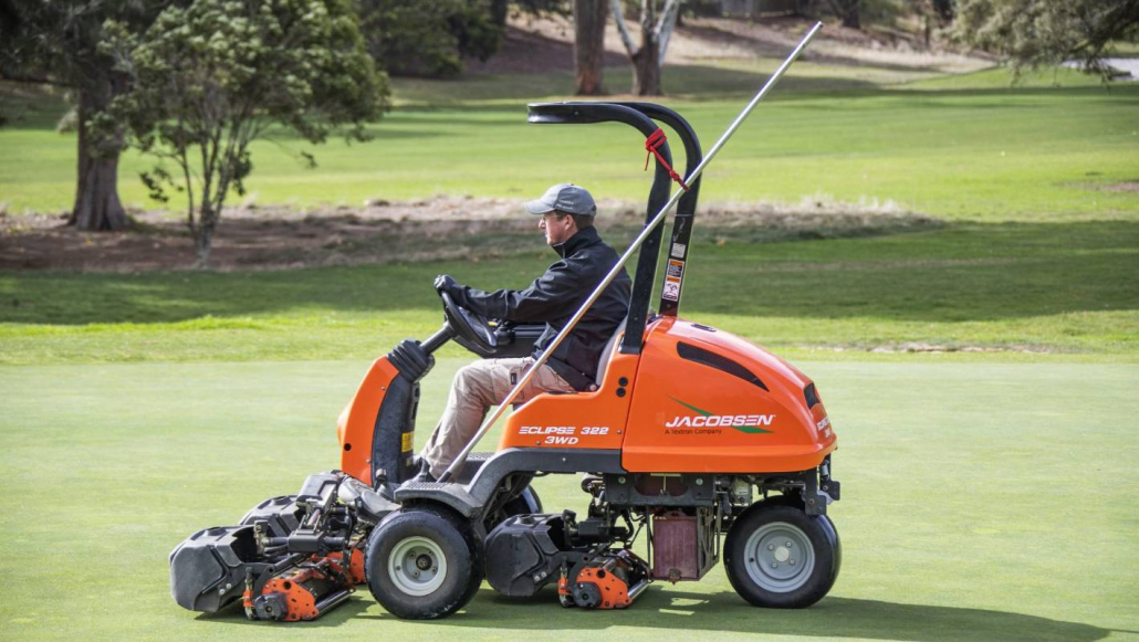 New Zealand greenkeepers return