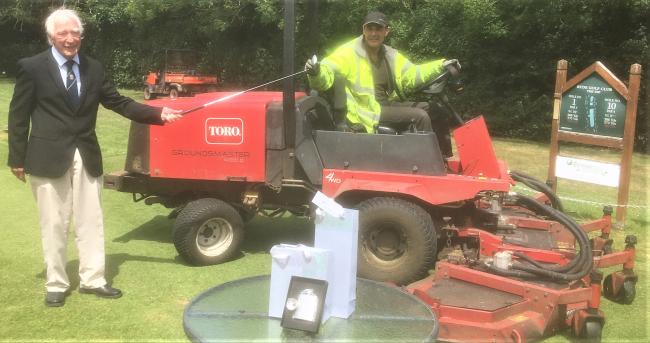 Ryde GC's long serving greenkeeper