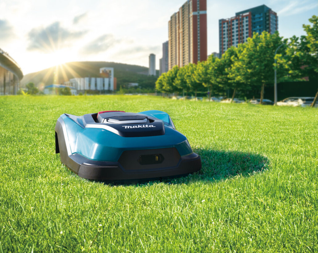 Makita launches first robotic mower