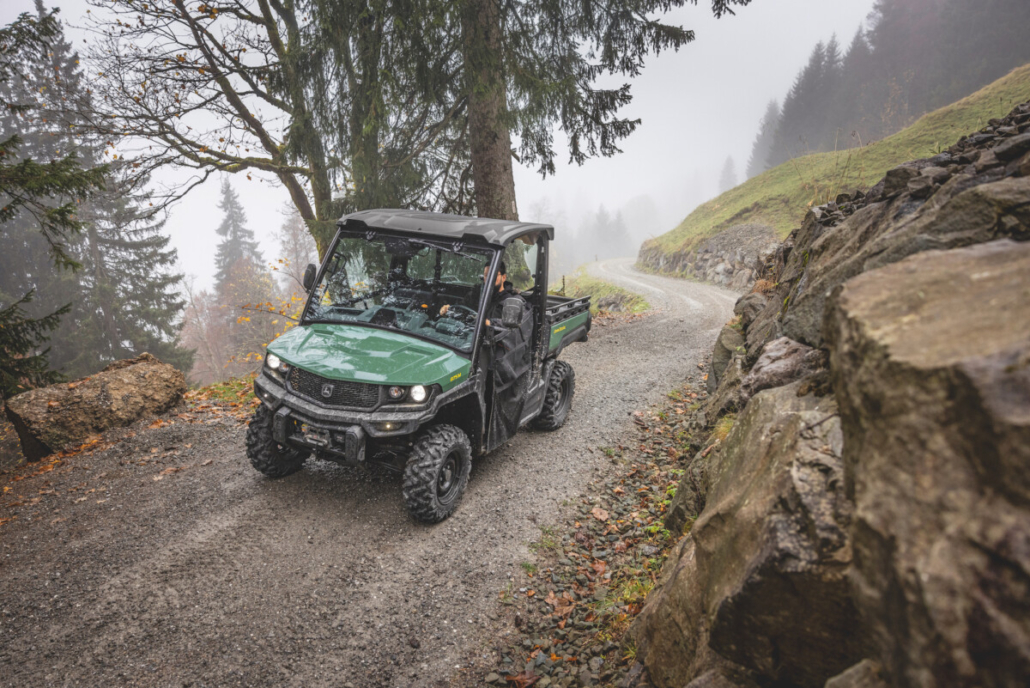 John Deere Introduces the New Gator™ XUV 875M 