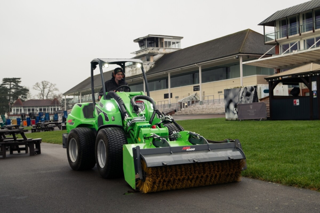 Lingfield Park Racecourse Benefits from Avant 860i 