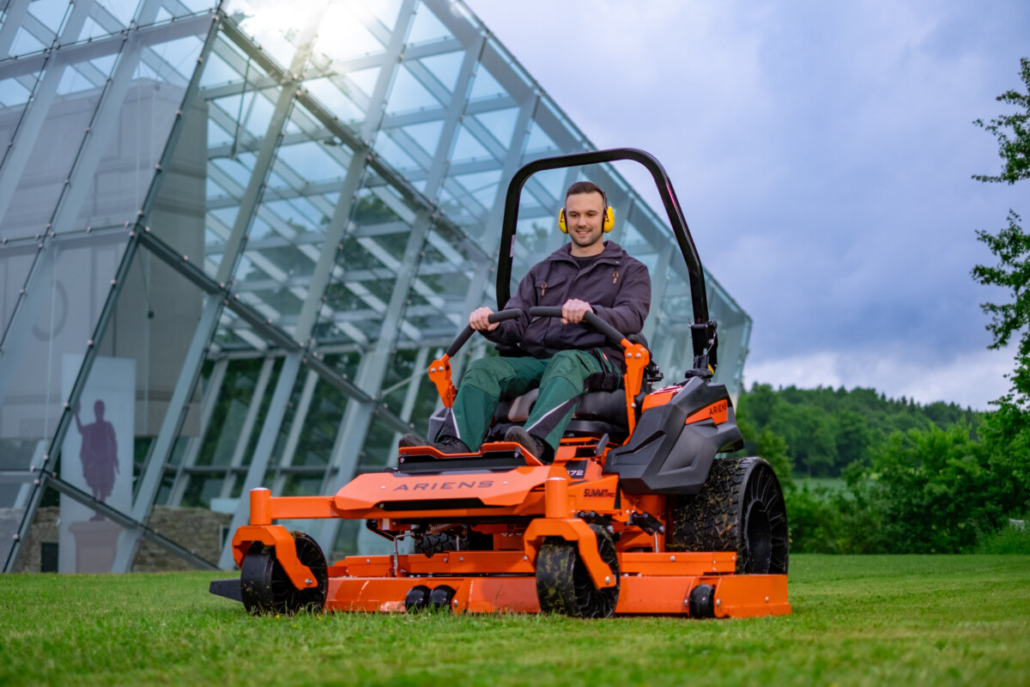 The new Ariens Summit Pro series