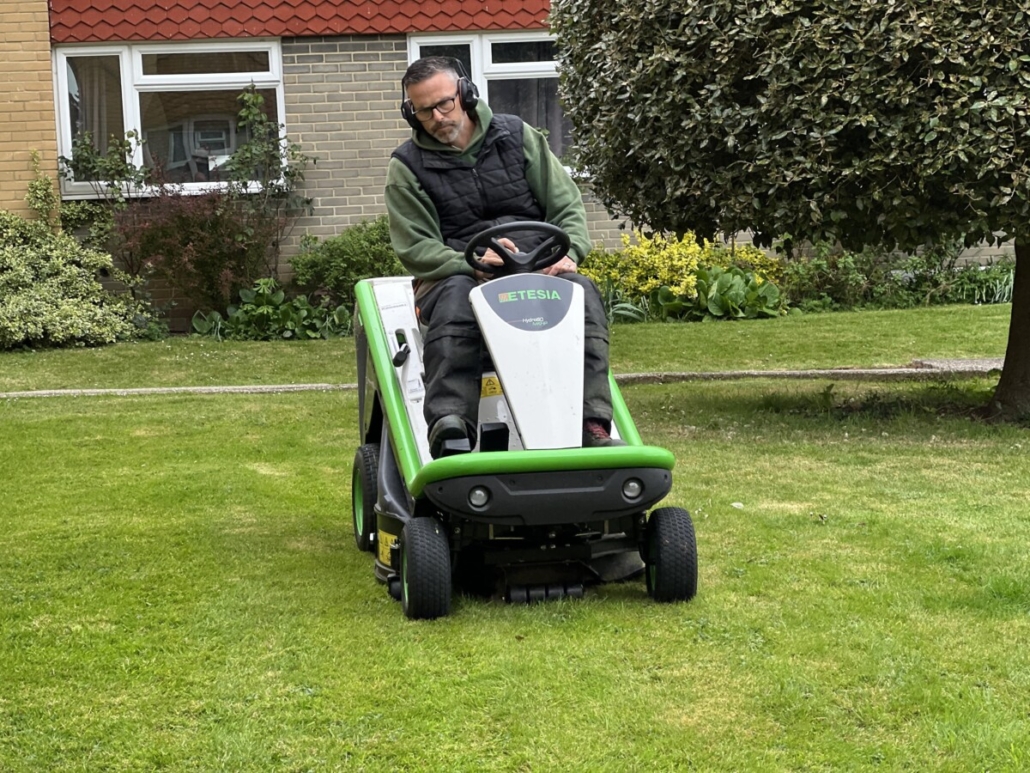 Etesia Hydro 80 Transforms Productivity Etesia Hydro 80 Transforms Productivity