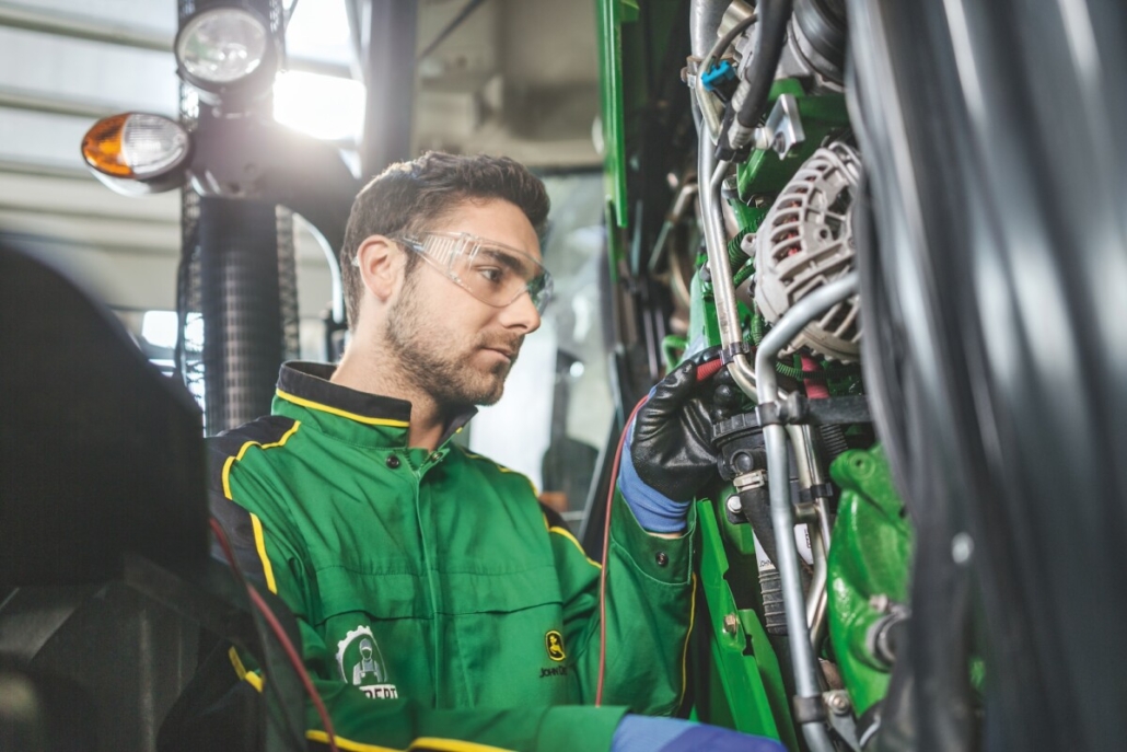 John Deere to host Military Hiring Programme careers event John Deere to host Military Hiring Programme careers event
