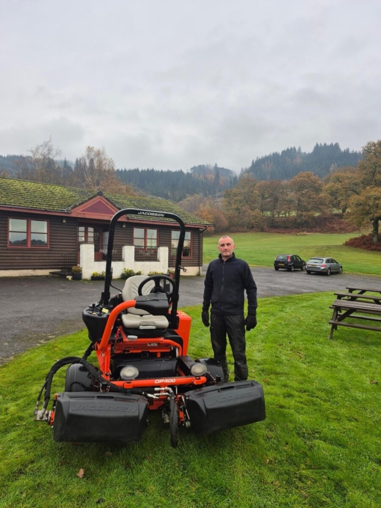 Jacobsen GP400 transforms mowing routine