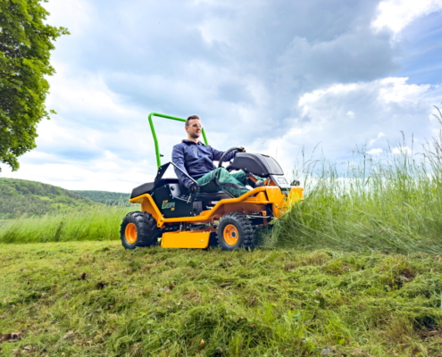 The first AS 920 ESherpa 2WD mowers in practical use