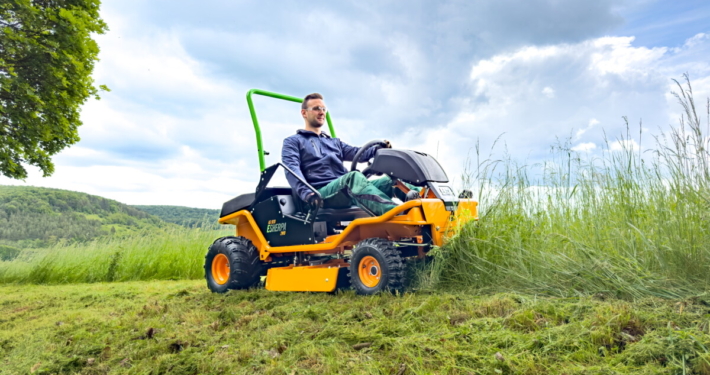 The first AS 920 ESherpa 2WD mowers in practical use