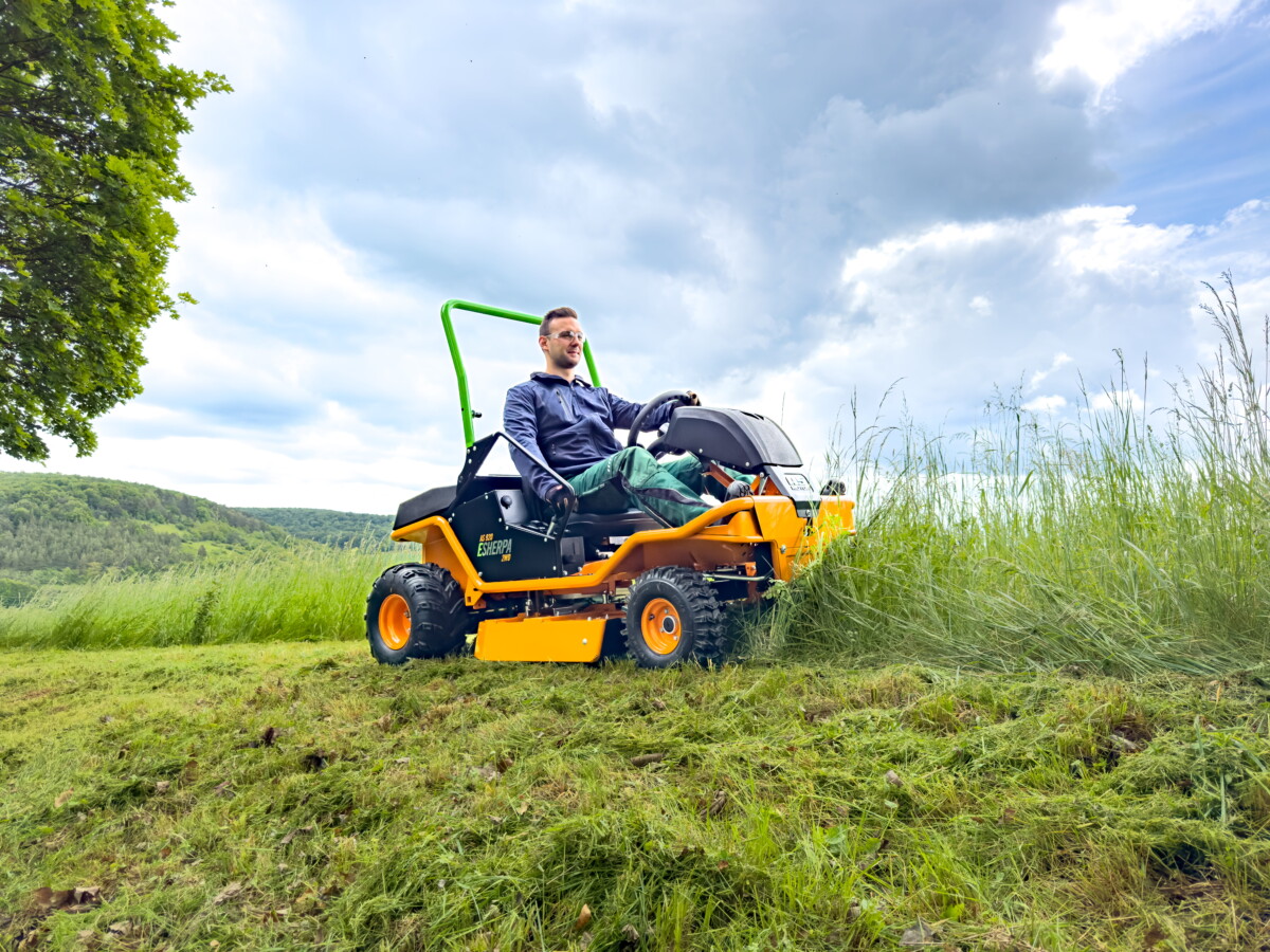 The first AS 920 ESherpa 2WD mowers in practical use