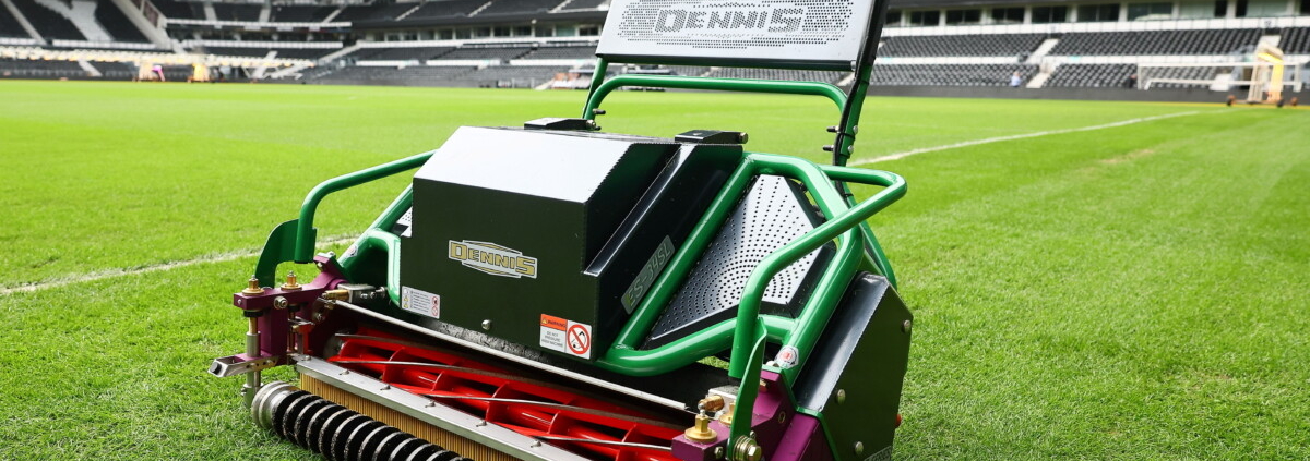 New lightweight battery mower from Dennis