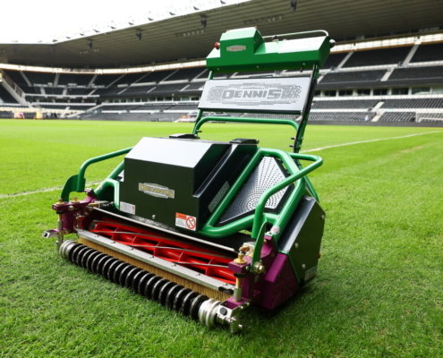 New lightweight battery mower from Dennis