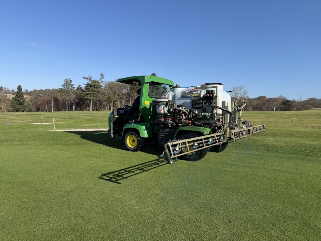 Attraxor helps Airdrie Golf Club deliver stronger, smoother greens Attraxor helps Airdrie Golf Club deliver stronger, smoother greens