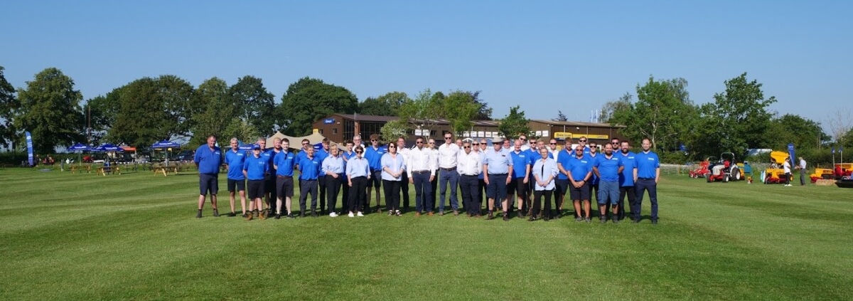 More Than 400 Join Campey to Celebrate 40th Anniversary