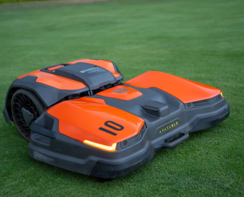 Autonomous mowers help the Belfry maintain world-class conditions