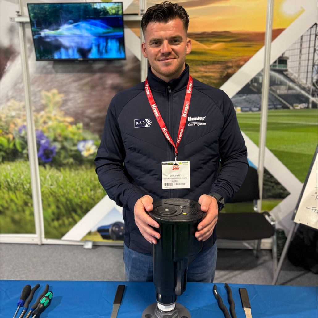 Carl Sharp takes the lead on Golf at KAR UK Carl Sharp takes the lead on Golf at KAR UK
