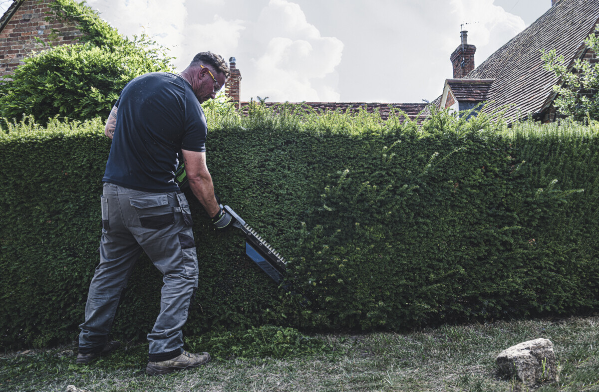 EGO’S debut single-sided pro hedge trimmer